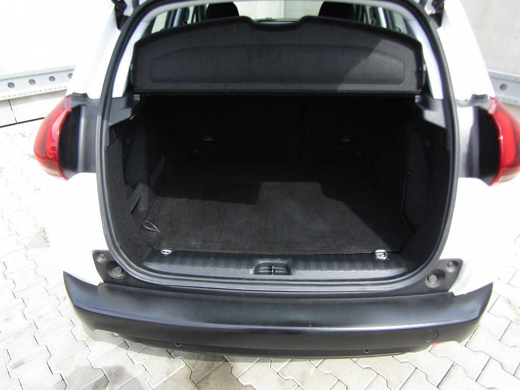 Peugeot 2008 1.2 PT 