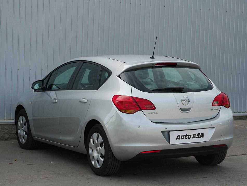 Opel Astra 1.4 i 