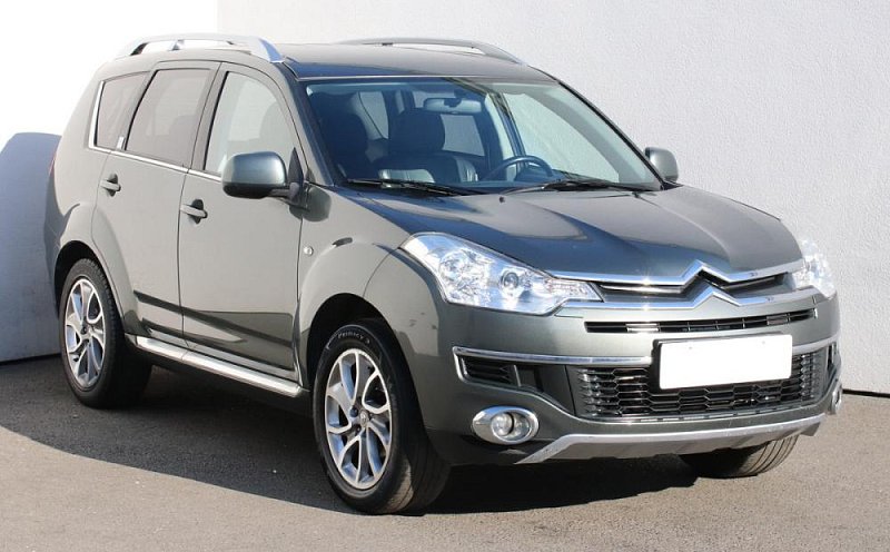 Citroën C-Crosser 2.2 HDi Exclusiv 4x4,7 míst