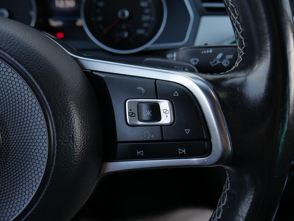 Volkswagen Passat 2.0 TDi R-Line