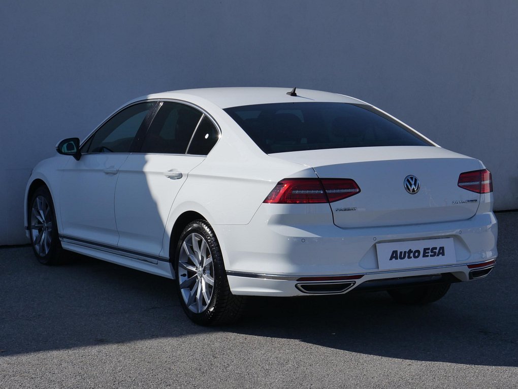 Volkswagen Passat 2.0 TDi R-Line