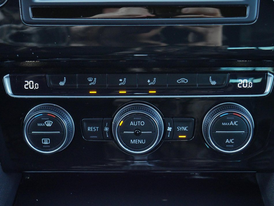 Volkswagen Passat 2.0 TDi R-Line