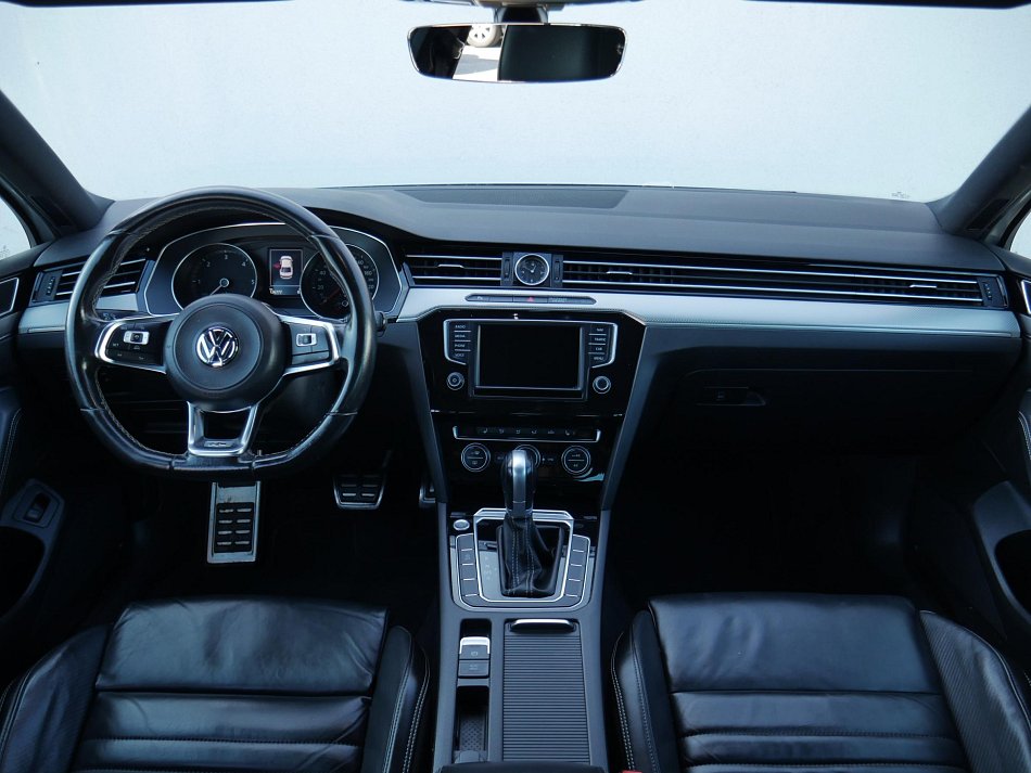 Volkswagen Passat 2.0 TDi R-Line