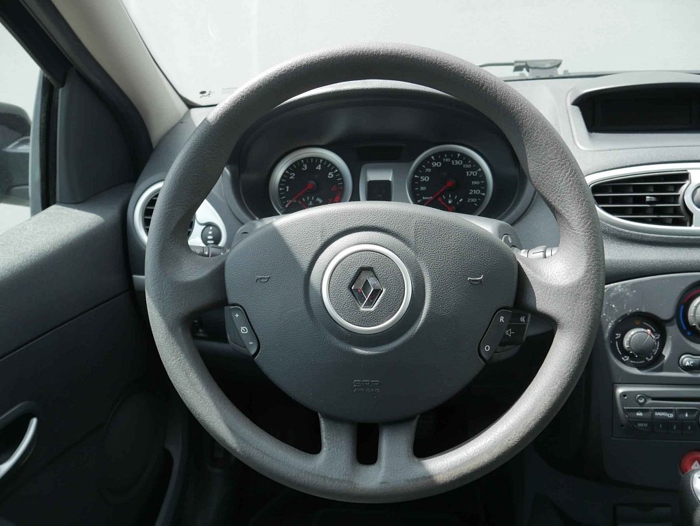 Renault Clio 1.2i 