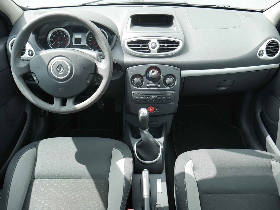 Renault Clio 1.2i 