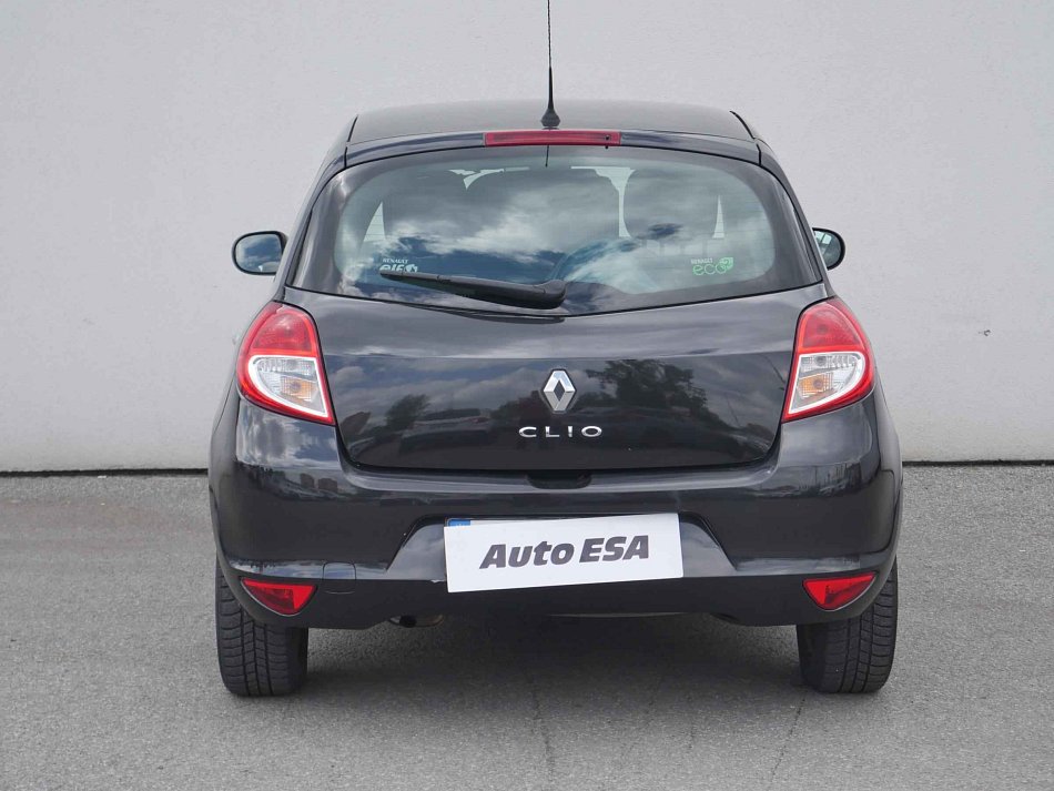 Renault Clio 1.2i 
