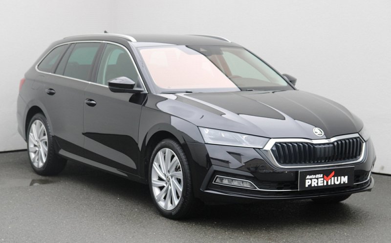 Škoda Octavia IV 2.0 TSi RS 
