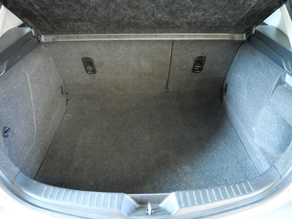 Mazda 3 1.6 i 