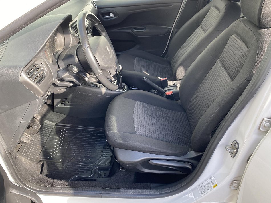 Peugeot 301 1.2 PT 