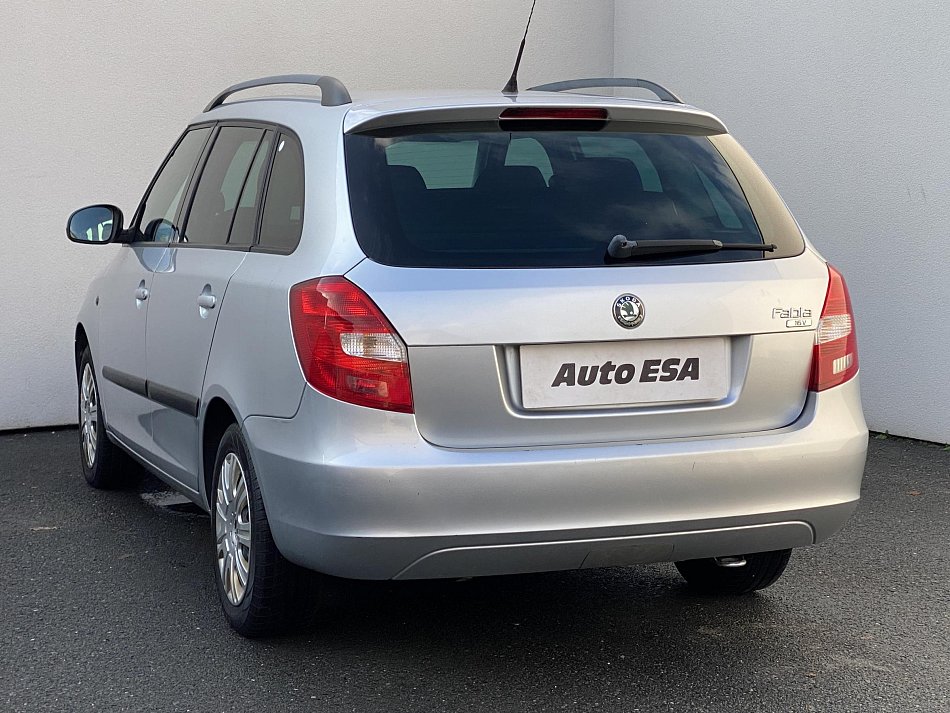Škoda Fabia II 1.4 16V Ambiente