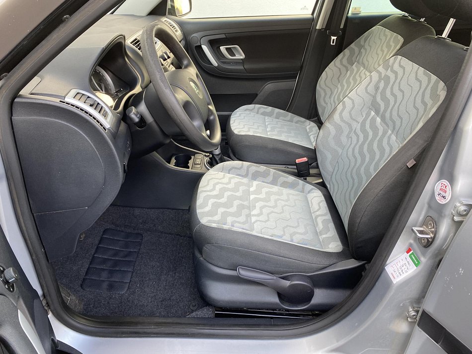 Škoda Fabia II 1.4 16V Ambiente