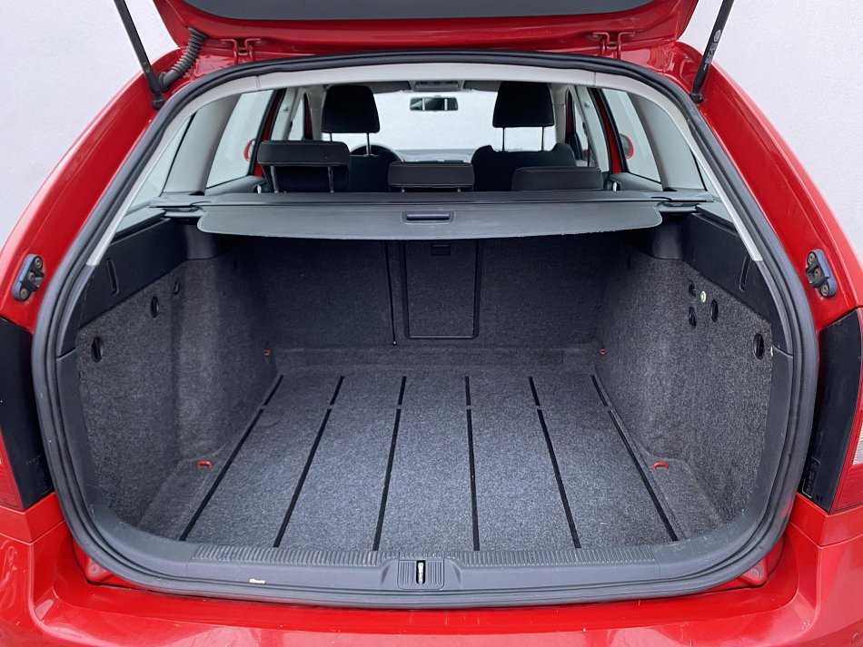 Škoda Octavia II 1.6 i 