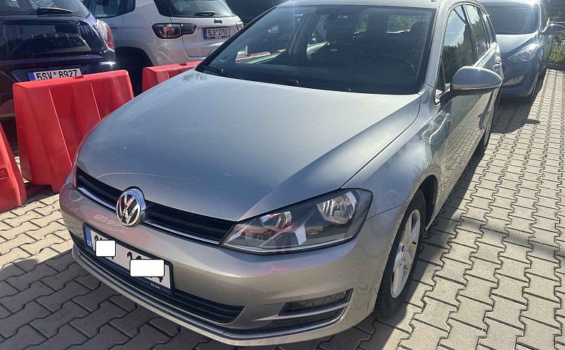Volkswagen Golf 1.6 TDi 