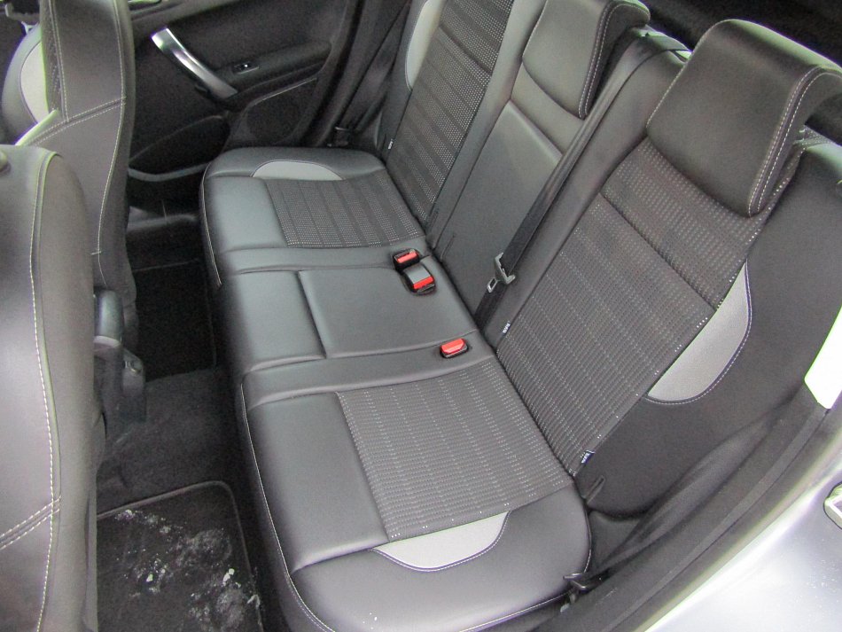 Peugeot 2008 1.2 e-THP Allure