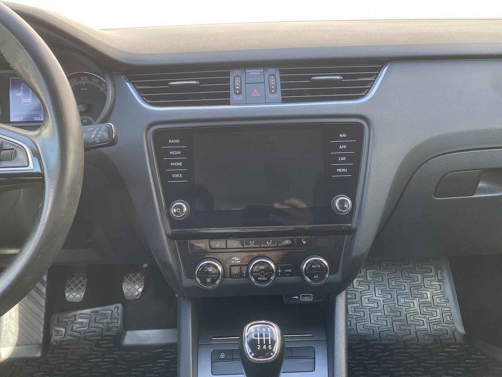 Škoda Octavia III 1.5 TSi Soleil