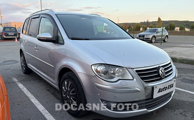 Volkswagen Touran 2.0 tdi 
