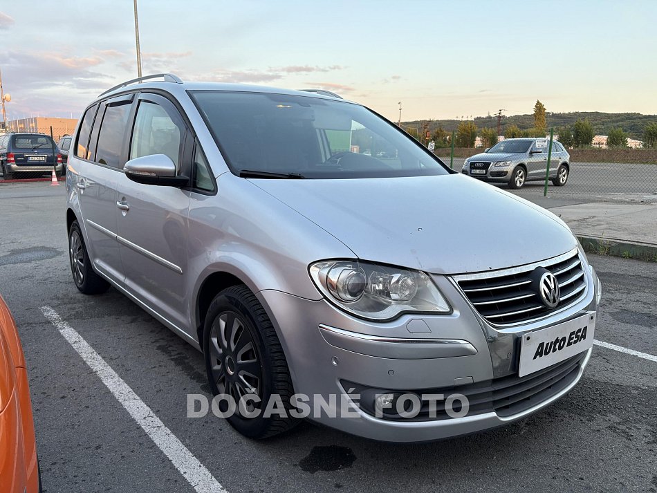 Volkswagen Touran 2.0 tdi 