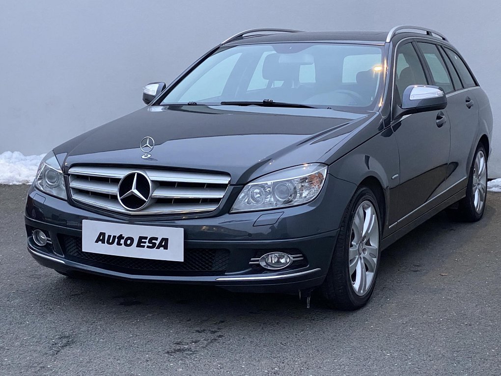 Mercedes-Benz Třída C 3.0i Avantgarde C280