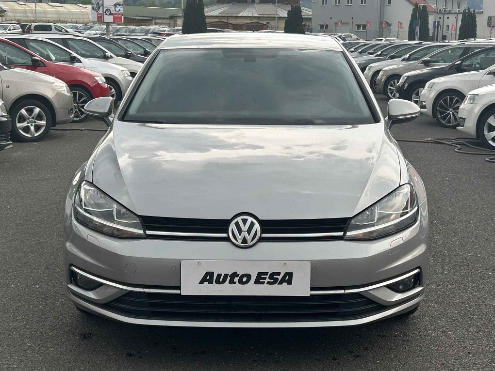 Volkswagen Golf 1.5 TSi 