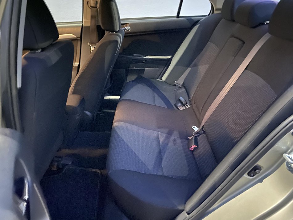 Mitsubishi Lancer 2.0D 