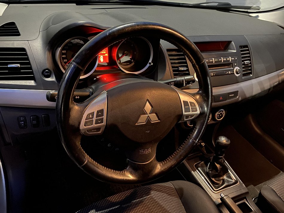 Mitsubishi Lancer 2.0D 