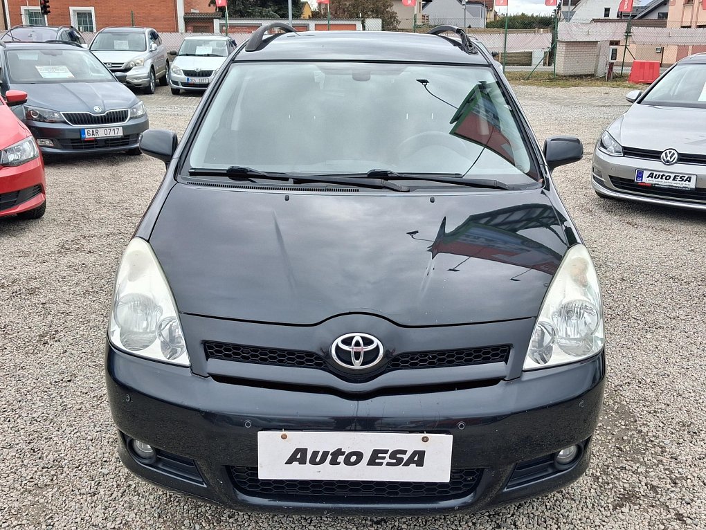 Toyota Corolla Verso 2.2D 