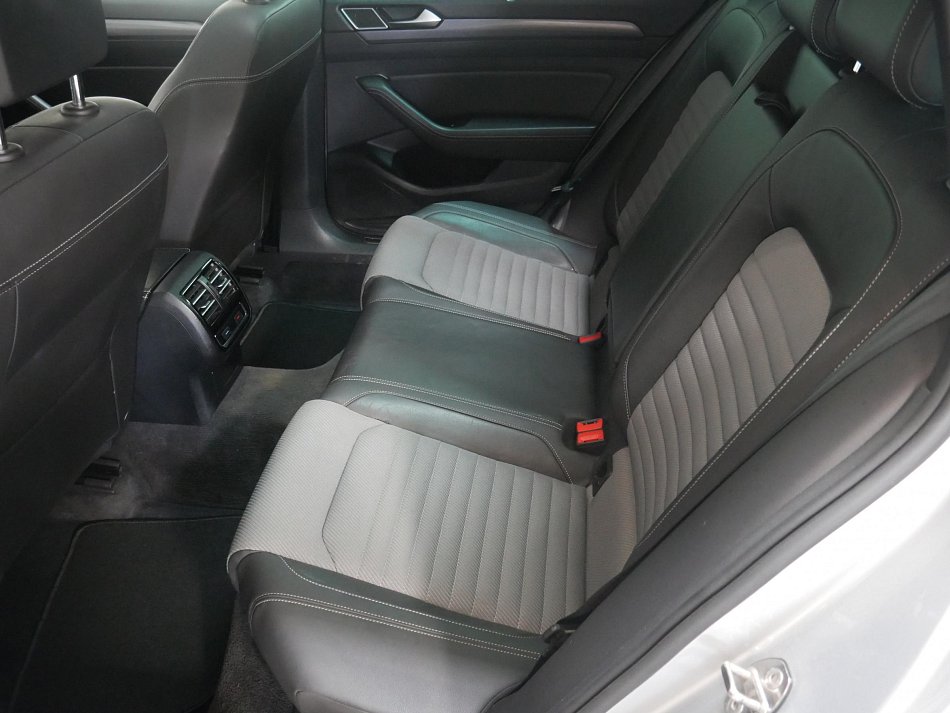 Volkswagen Passat 2.0TDI  4x4