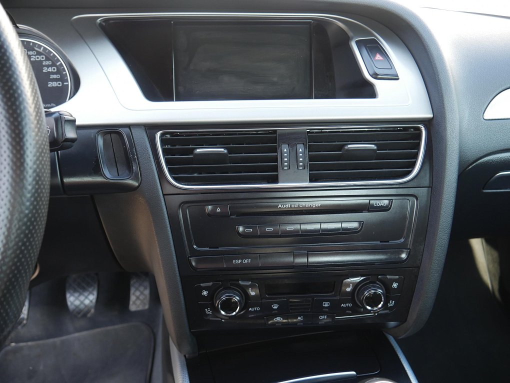 Audi A4 2.0 TDi 