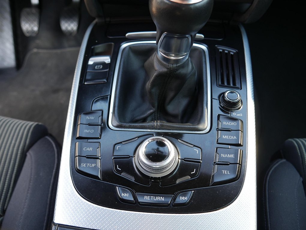 Audi A4 2.0 TDi 