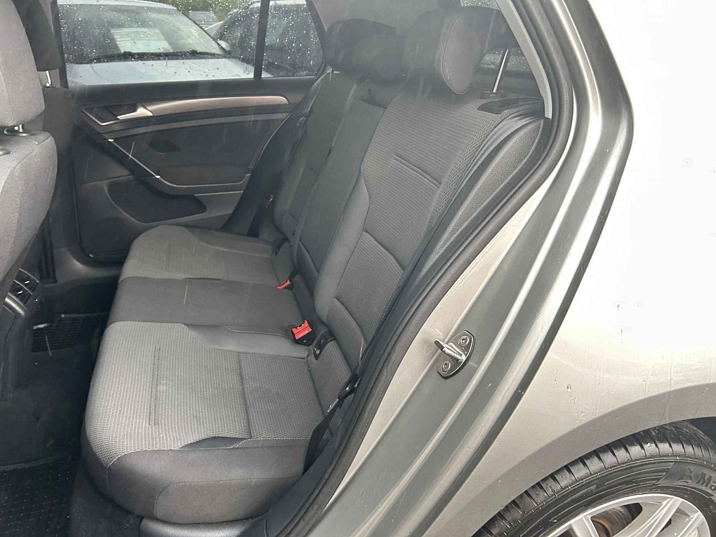 Volkswagen Golf 1.5 TSi 