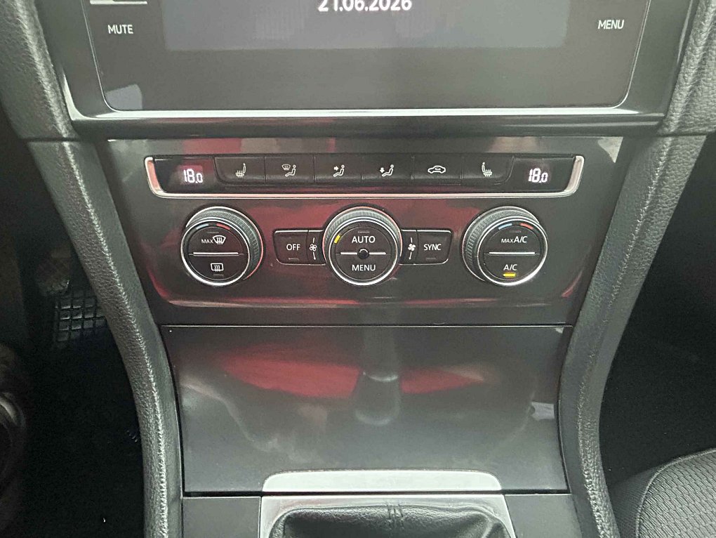 Volkswagen Golf 1.5 TSi 