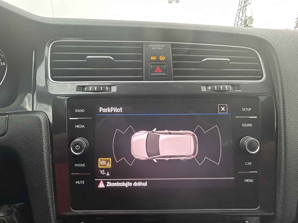 Volkswagen Golf 1.5 TSi 