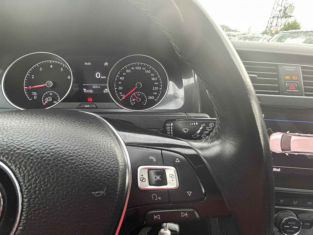 Volkswagen Golf 1.5 TSi 