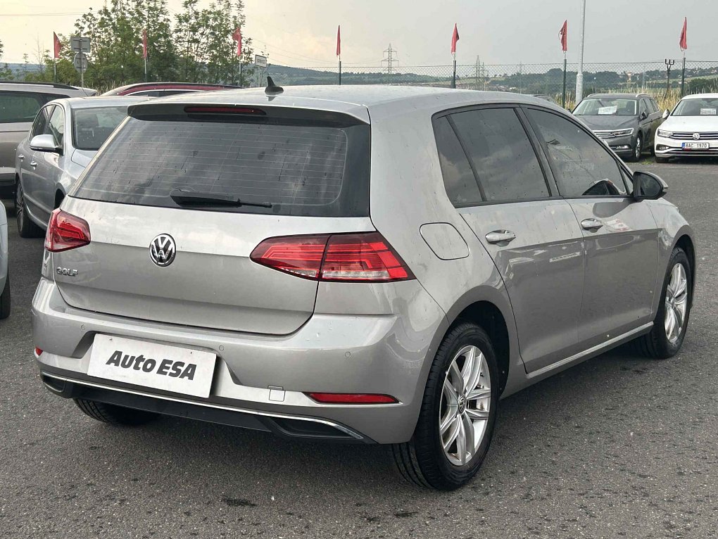 Volkswagen Golf 1.5 TSi 
