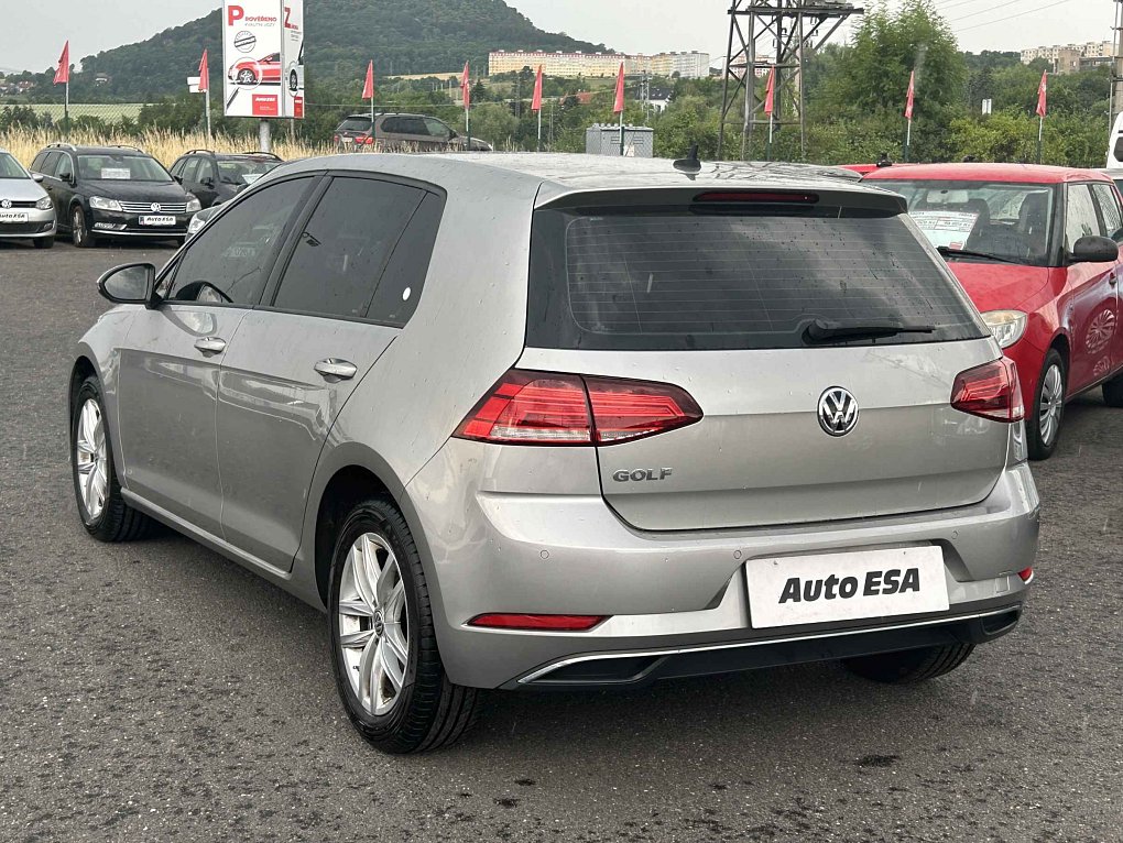 Volkswagen Golf 1.5 TSi 