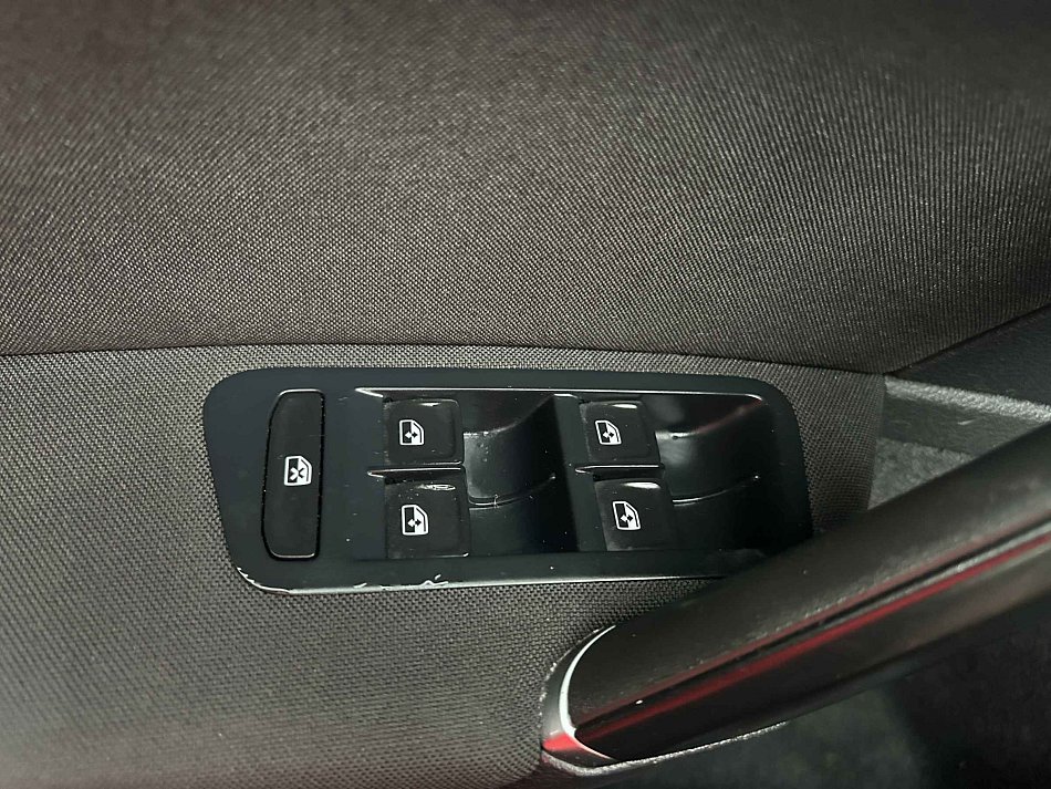 Volkswagen Golf 1.5 TSi 