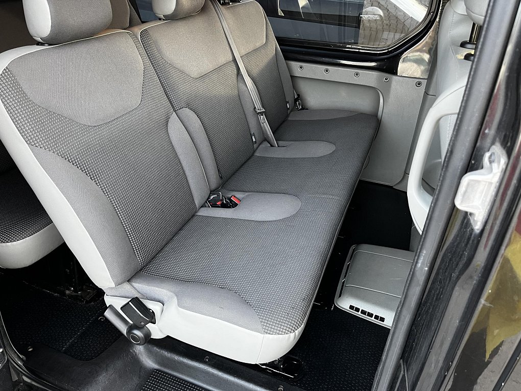 Opel Vivaro 2.0dCi  L2 9míst