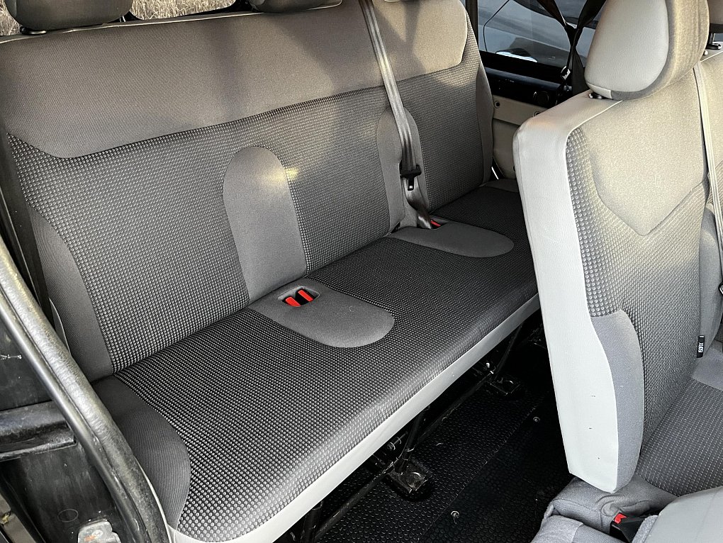 Opel Vivaro 2.0dCi  L2 9míst