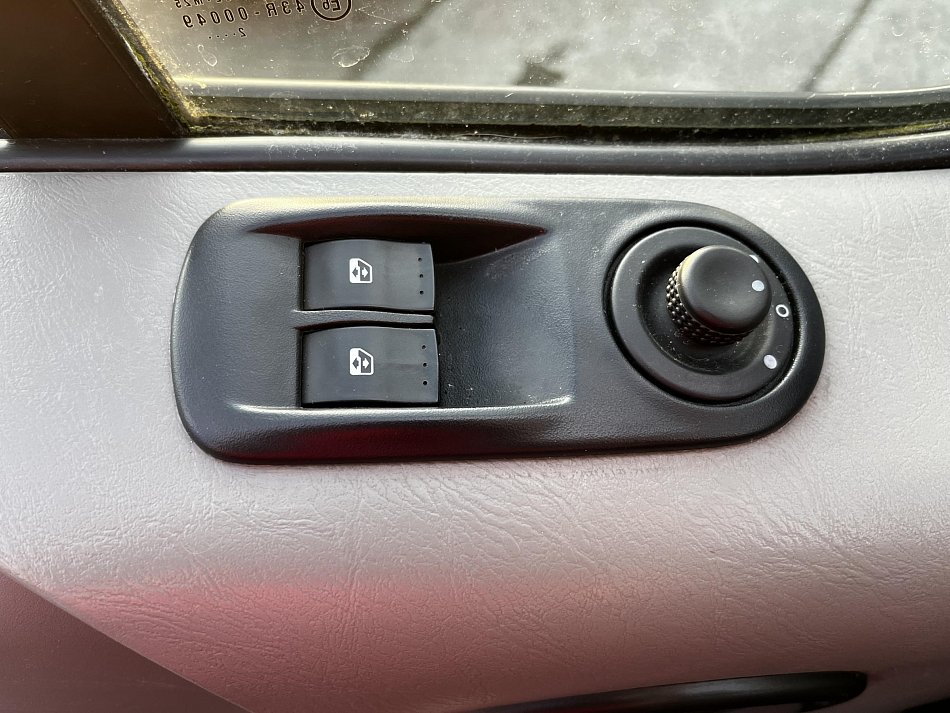 Opel Vivaro 2.0dCi  L2 9míst