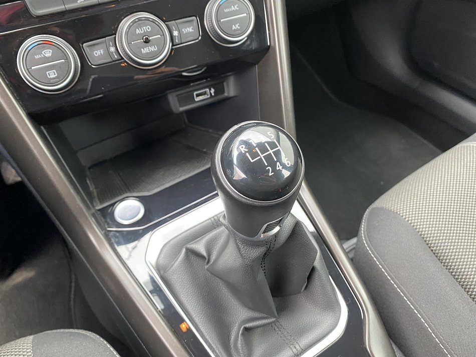 Volkswagen T-Roc 1.6 TDi Comfortline