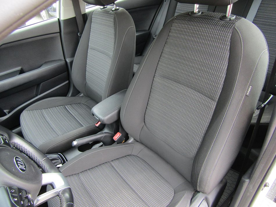 Kia Stonic 1.4i 