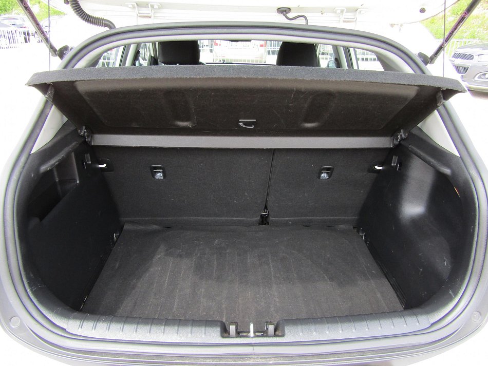 Kia Stonic 1.4i 