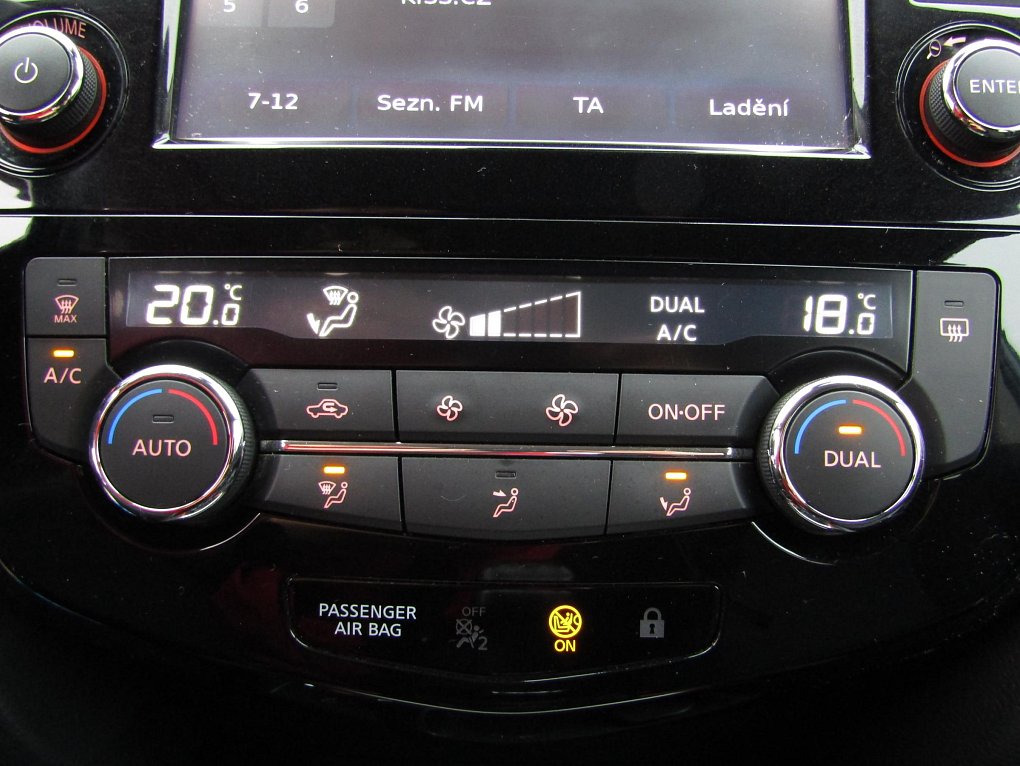 Nissan Qashqai 1.2 DiG-T N-Connecta 4X2