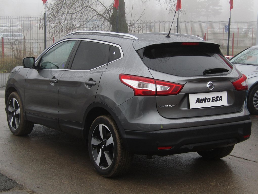 Nissan Qashqai 1.2 DiG-T N-Connecta 4X2