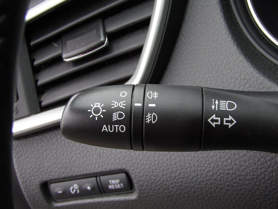 Nissan Qashqai 1.2 DiG-T N-Connecta 4X2