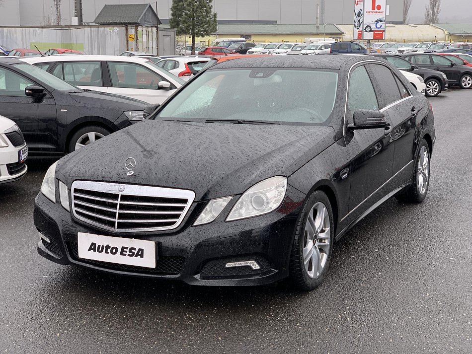 Mercedes-Benz Třída E 3.0 CDI 