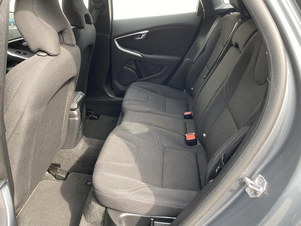 Volvo V40 2.0 i 