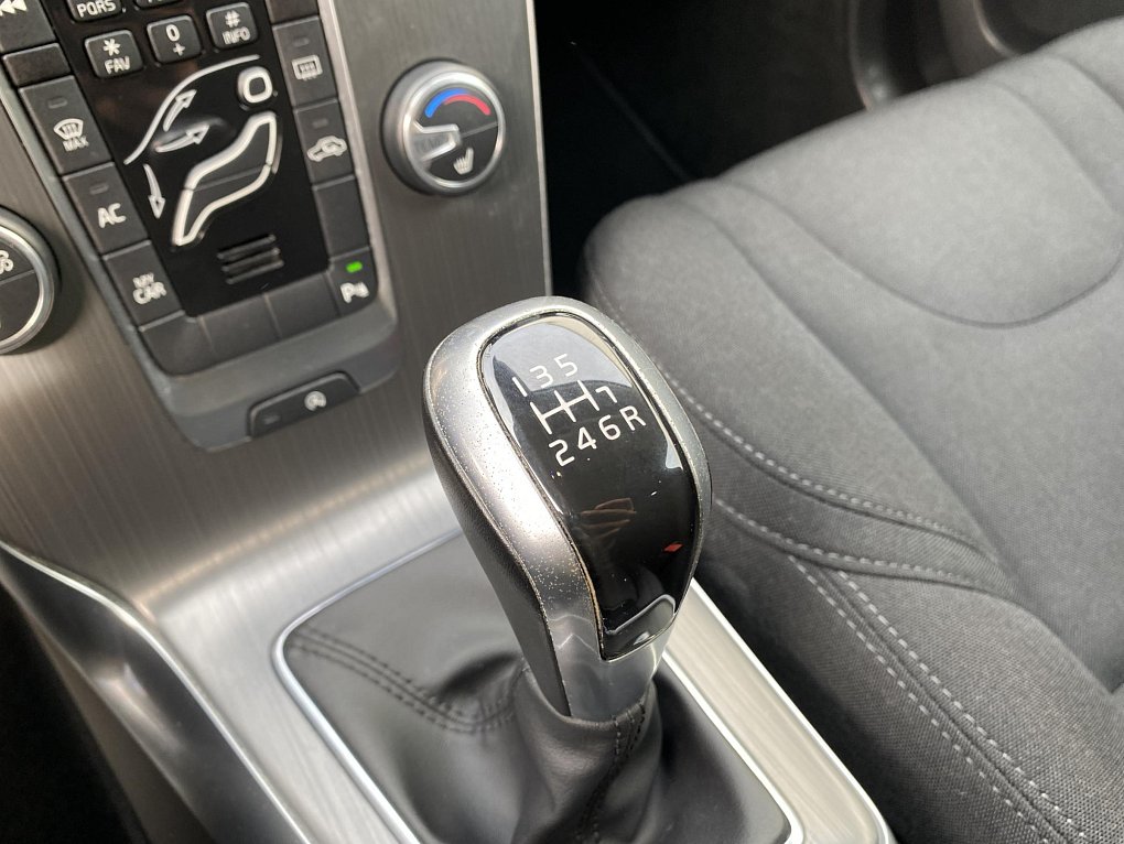 Volvo V40 2.0 i 