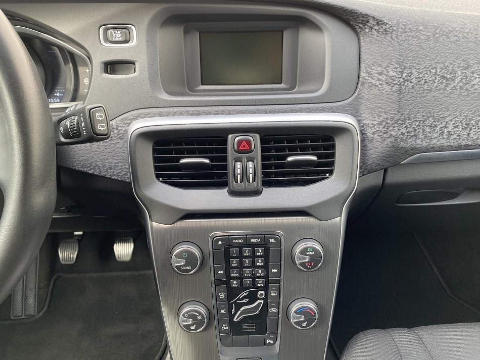 Volvo V40 2.0 i 