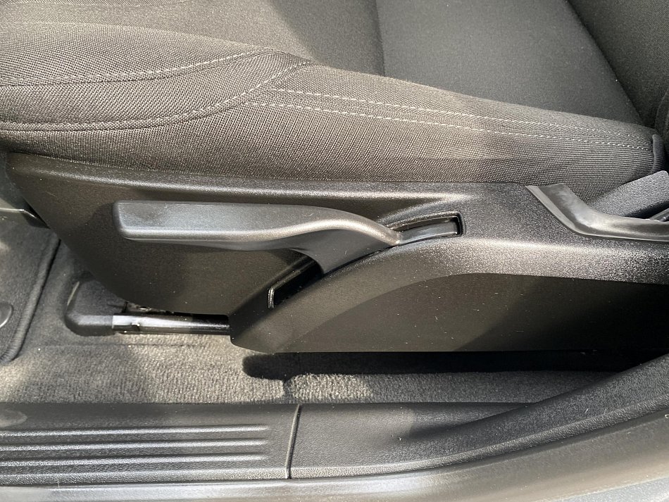 Volvo V40 2.0 i 